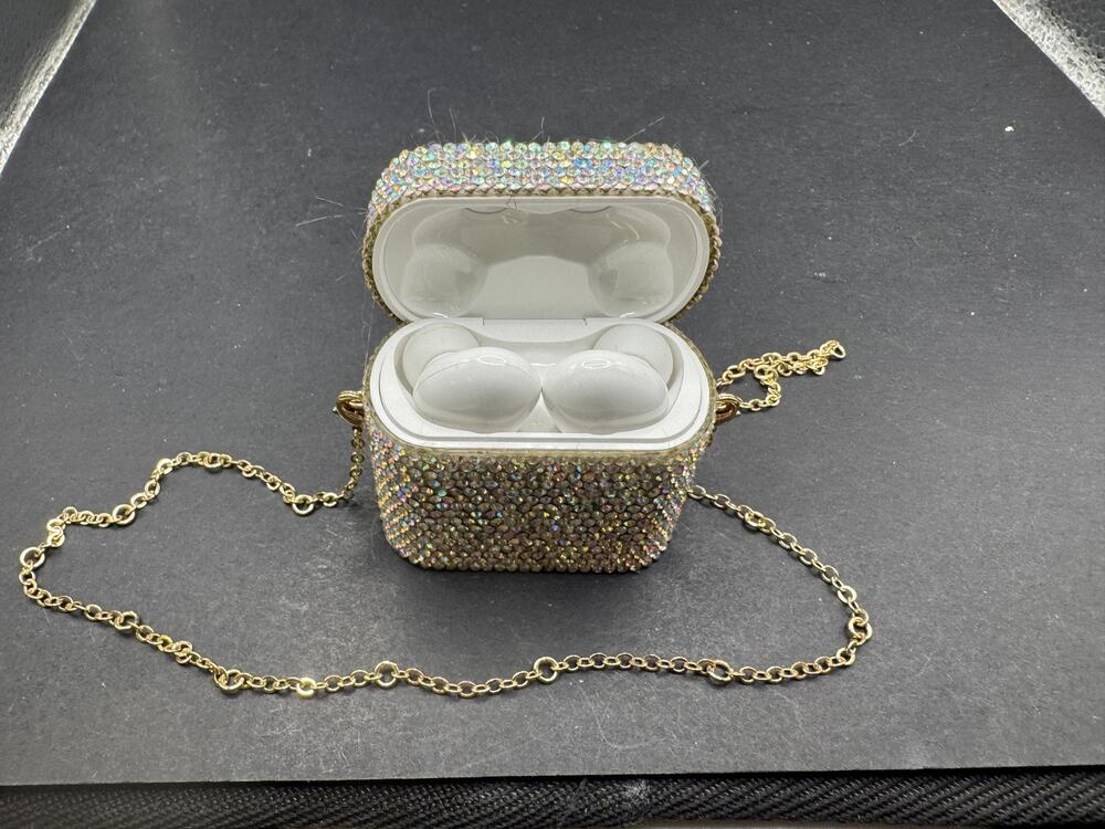 FAO Schwarz Bling Tunes True Wireless Bluetooth Earbuds Gem Case w/ Chain